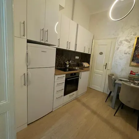 Apartment Line
