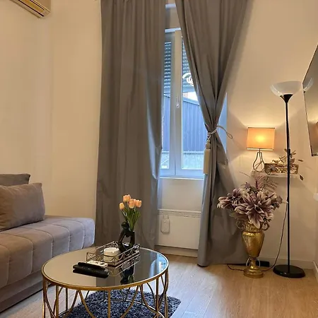 Line Apartment