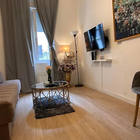 Line Apartment